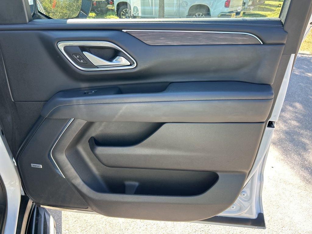 Used 2023 Chevrolet Tahoe LT image 34