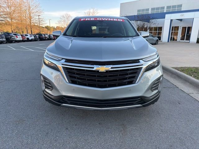 Used 2023 Chevrolet Equinox LT image 2