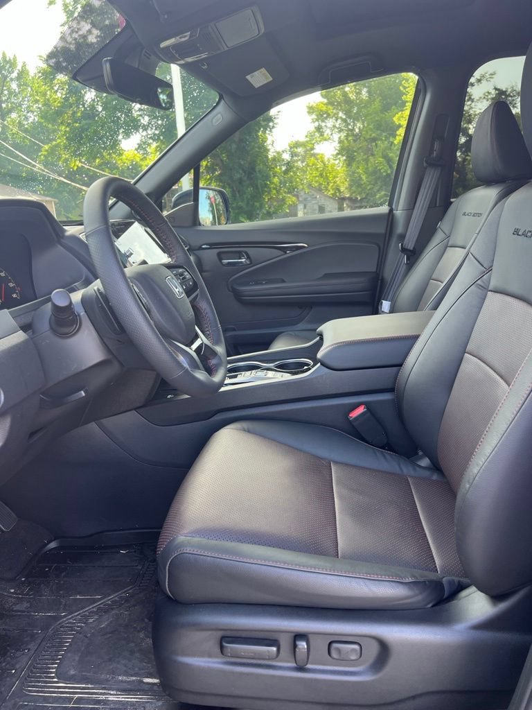 Used 2026 Honda Ridgeline Black Edition image 18