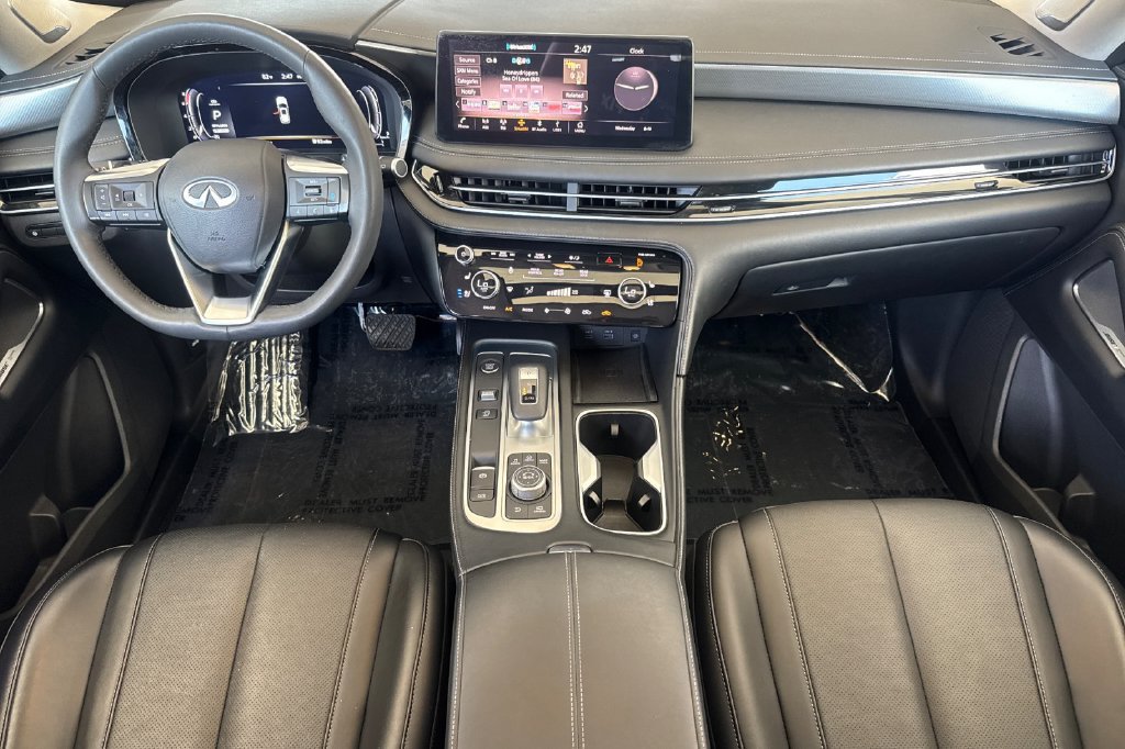 Certified 2025 INFINITI QX60 Luxe FWD image 12