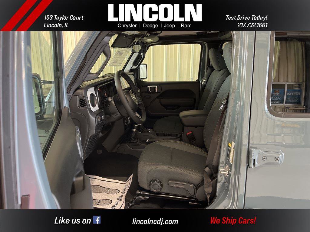 New 2025 Jeep Gladiator Sport image 11