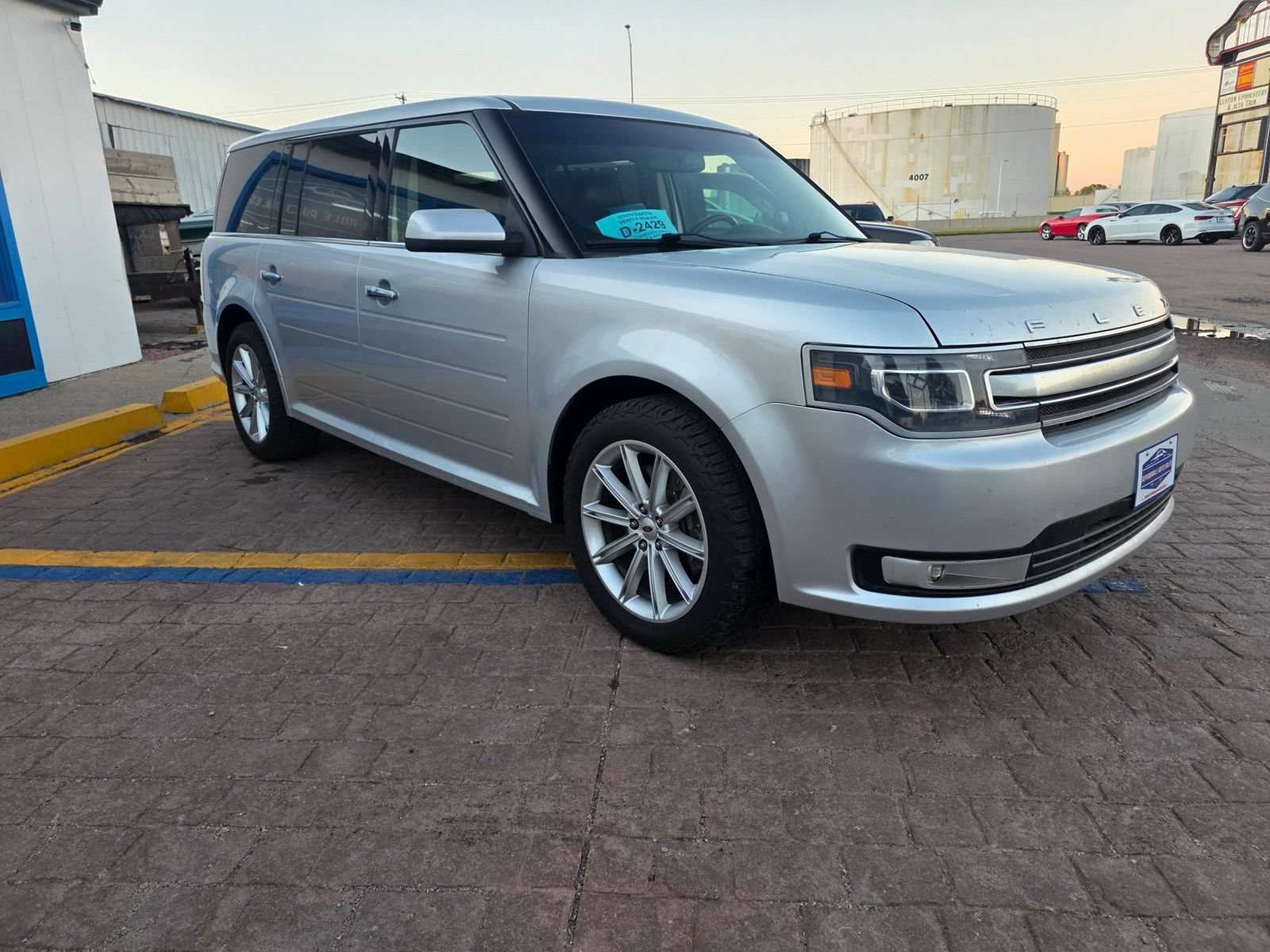 Used 2018 Ford Flex Limited AWD/4WD image 3