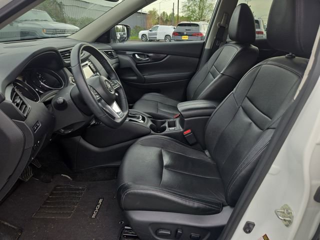 Used 2019 Nissan Rogue SL w/ Premium Package image 10