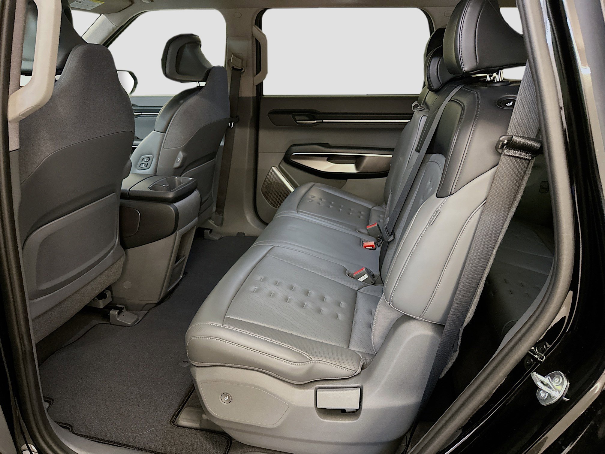 Used 2024 Kia EV9 Wind image 30