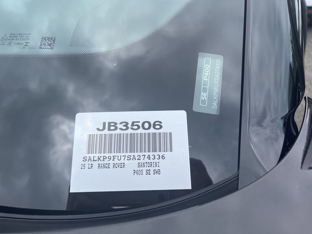 Certified 2025 Land Rover Range Rover SE AWD/4WD image 30