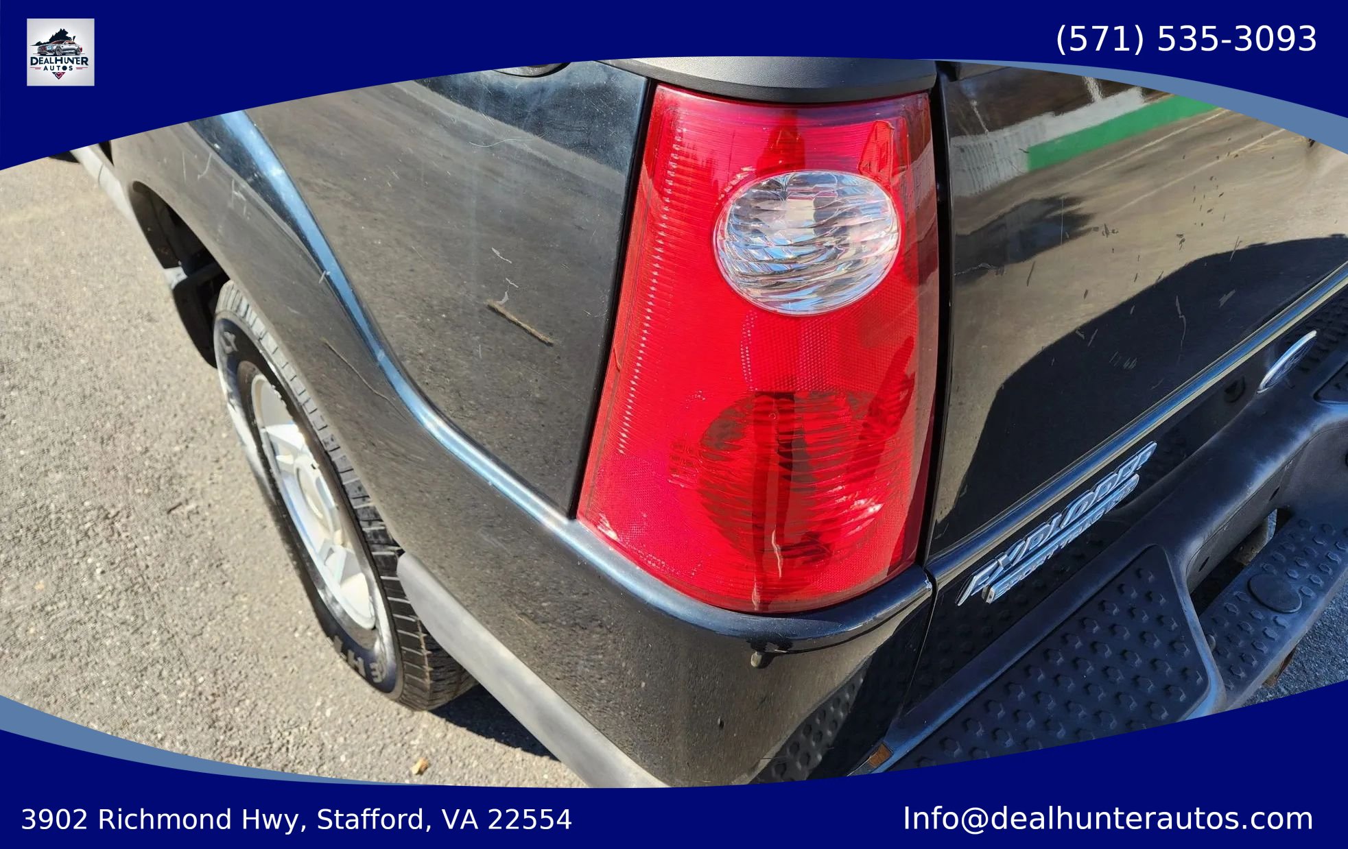 Used 2003 Ford Explorer Sport Trac XLS AWD/4WD image 9