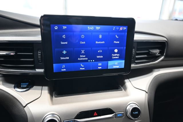 Used 2022 Ford Explorer XLT w/ Equipment Group 202A image 16
