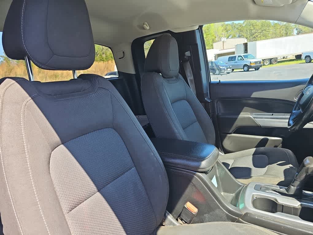 Used 2020 Chevrolet Colorado LT w/ Safety Package RWD image 20