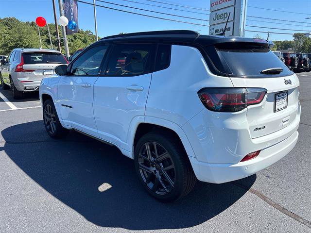 Certified 2025 Jeep Compass Limited w/ Driver Assist Group I AWD/4WD image 5