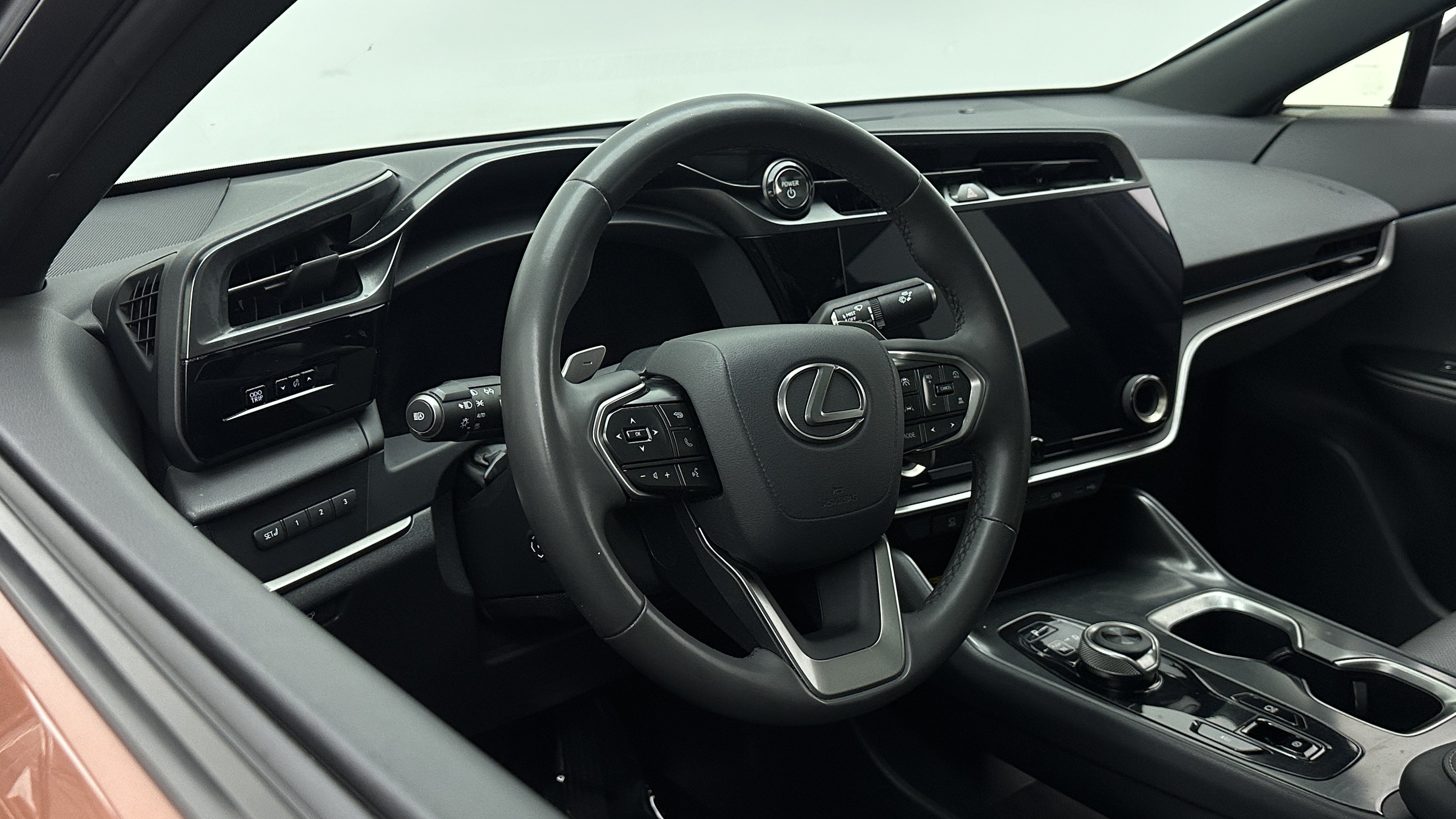 Used 2025 Lexus RZ 300e w/ Accessory Package (Z2) FWD image 8