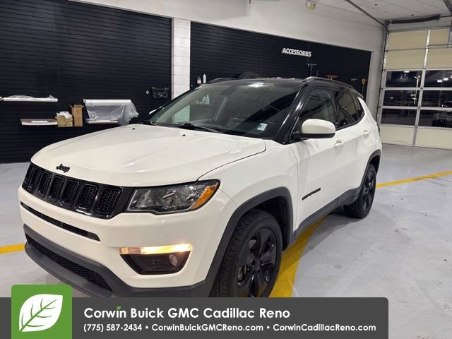 Used 2018 Jeep Compass Latitude image 1