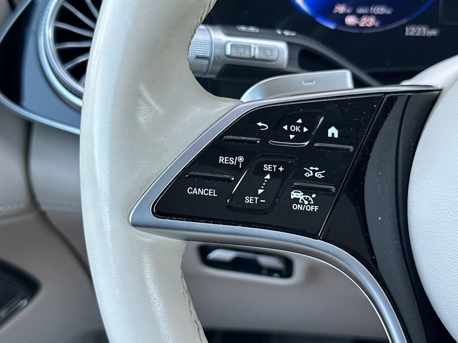 Certified 2024 Mercedes-Benz EQS 450+ SUV image 28