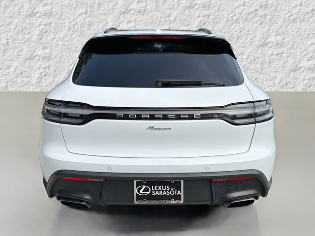 Used 2023 Porsche Macan Turbo image 4