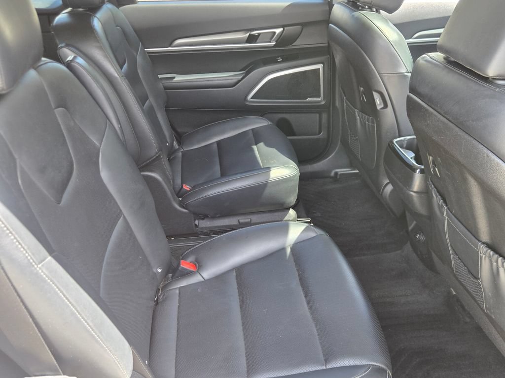 Used 2022 Kia Telluride S FWD image 17