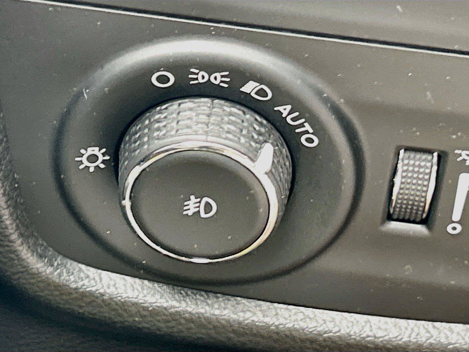 Used 2022 Jeep Grand Cherokee Limited AWD/4WD image 36