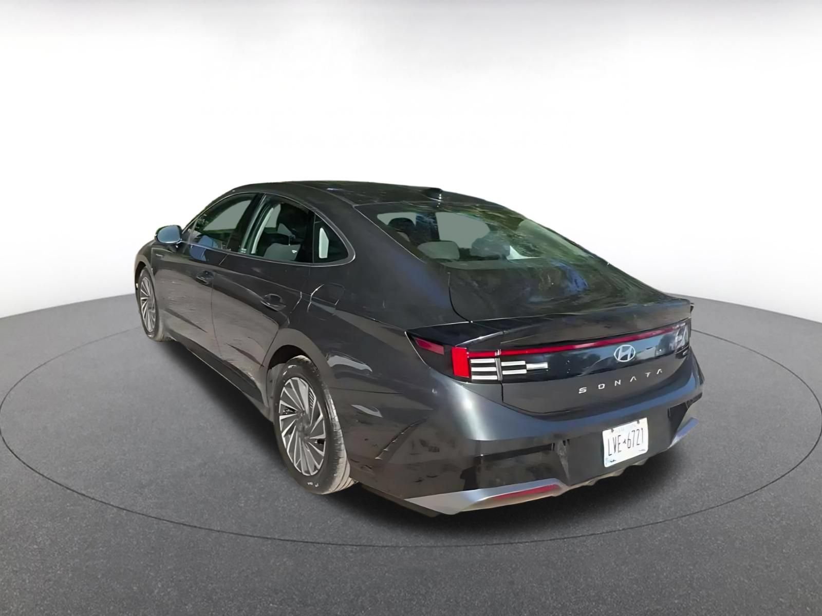 Used 2025 Hyundai Sonata SEL FWD image 10