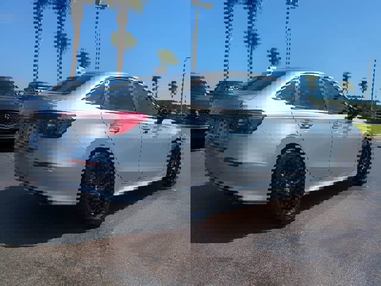 Used 2023 Honda Civic Sport image 4