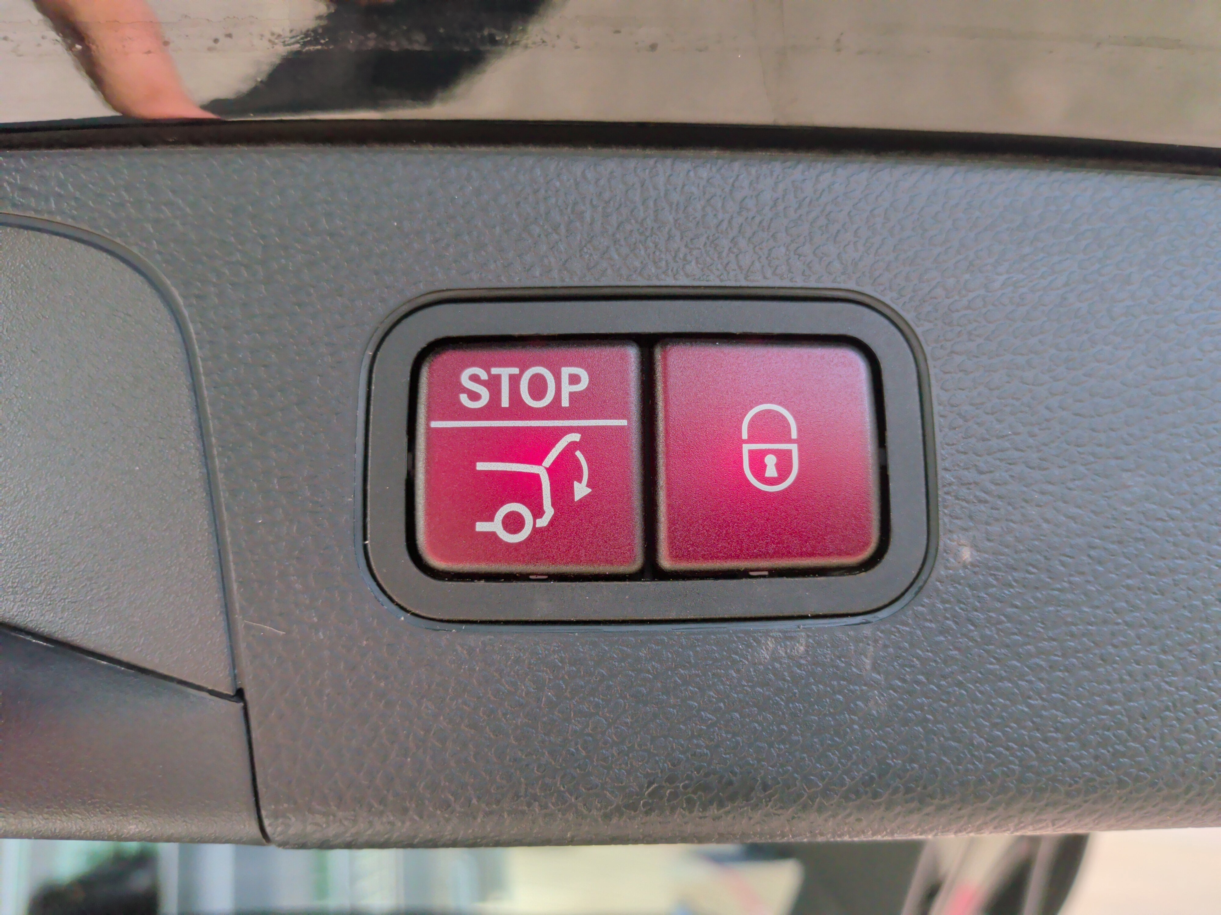 Used 2018 Mercedes-Benz GLC 300 image 39