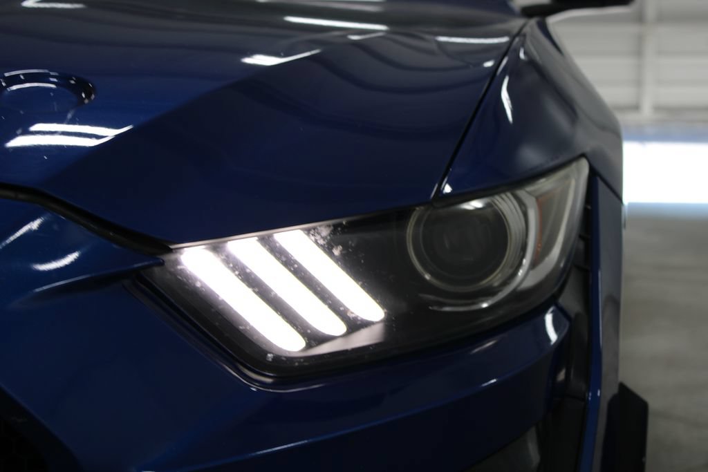 Used 2017 Ford Mustang GT RWD image 14