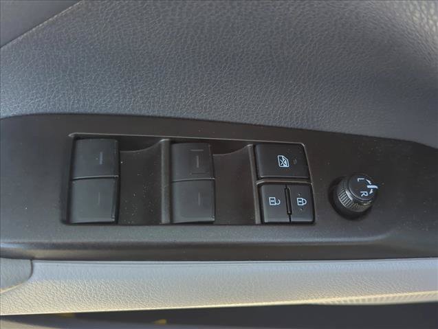Certified 2021 Toyota Camry LE FWD image 7