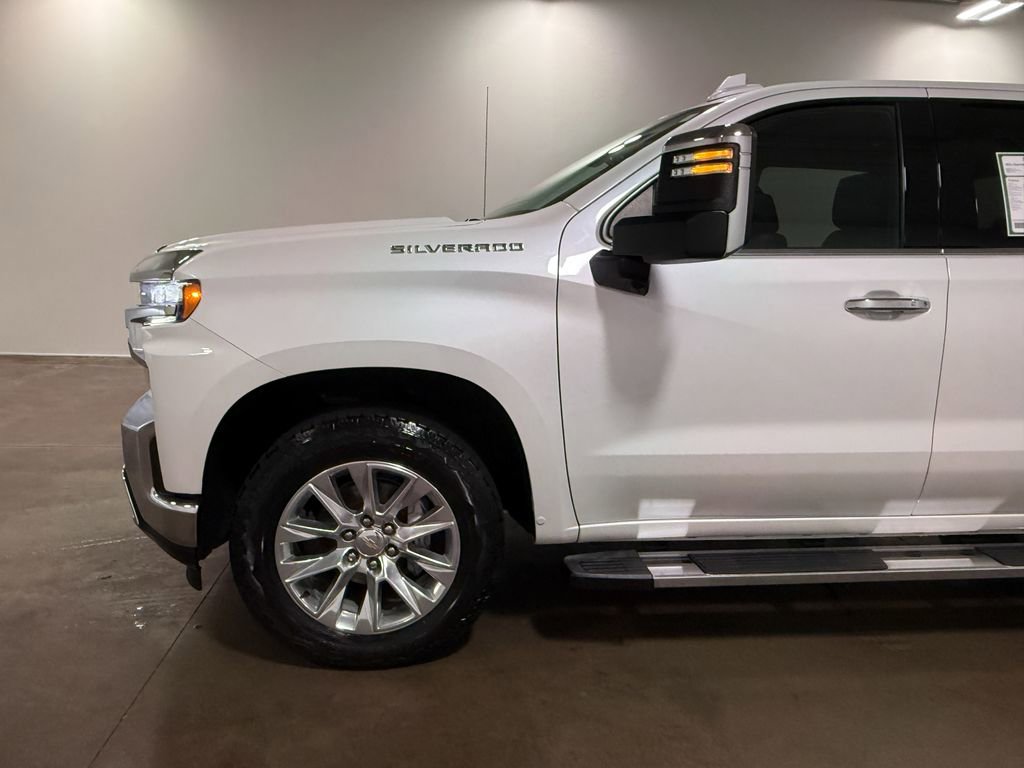 Used 2021 Chevrolet Silverado 1500 LTZ w/ LTZ Premium Package AWD/4WD image 40