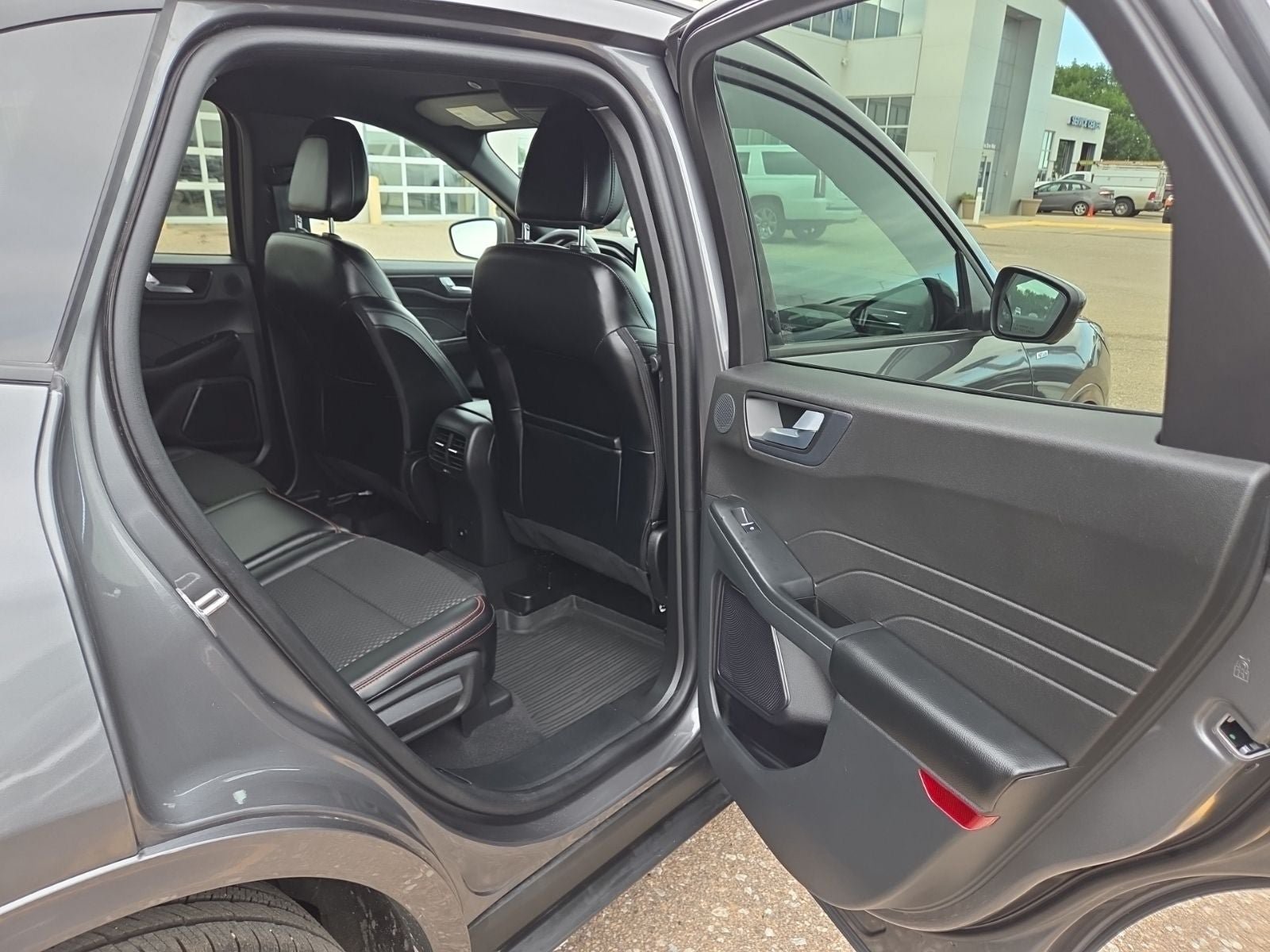 Used 2023 Ford Escape ST-Line Select w/ Tech Pack #2 AWD/4WD image 51