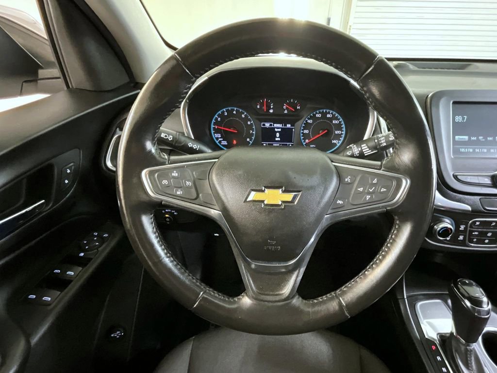 Certified 2018 Chevrolet Equinox LT FWD image 11