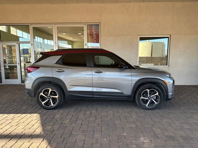Used 2023 Chevrolet TrailBlazer RS w/ Sun and Liftgate Package AWD/4WD image 5