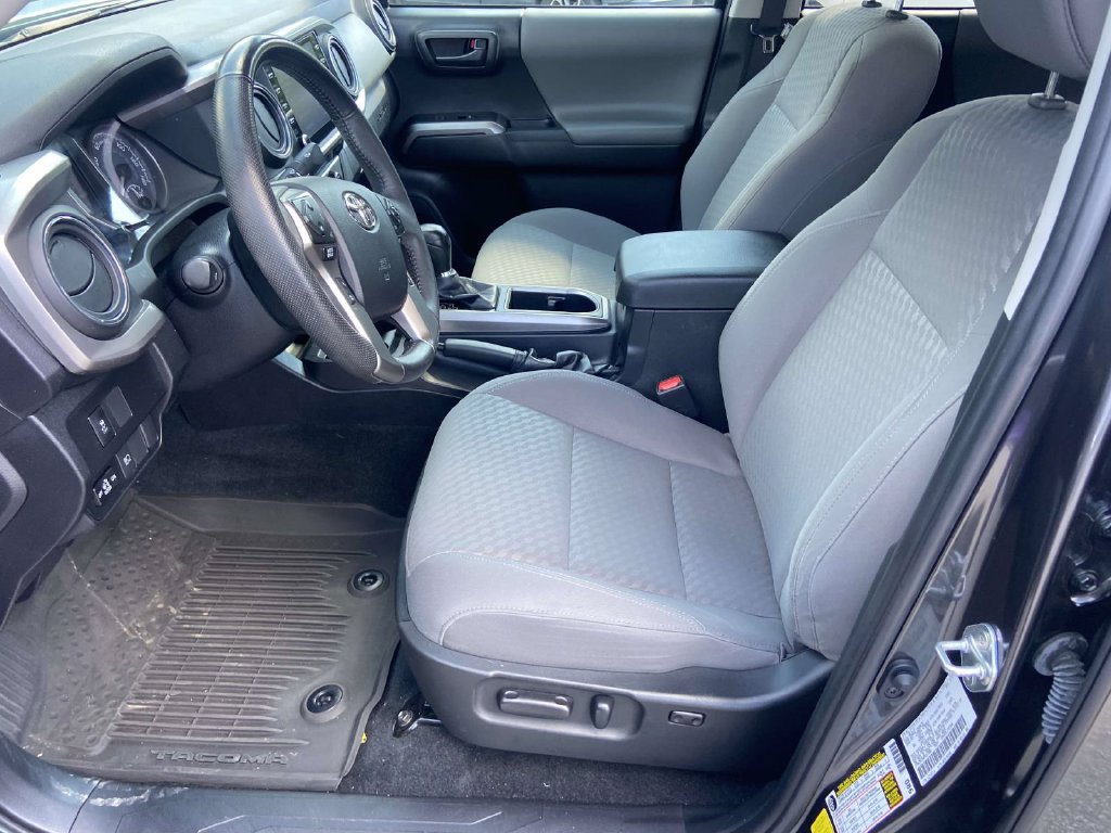 Used 2023 Toyota Tacoma SR5 RWD image 16