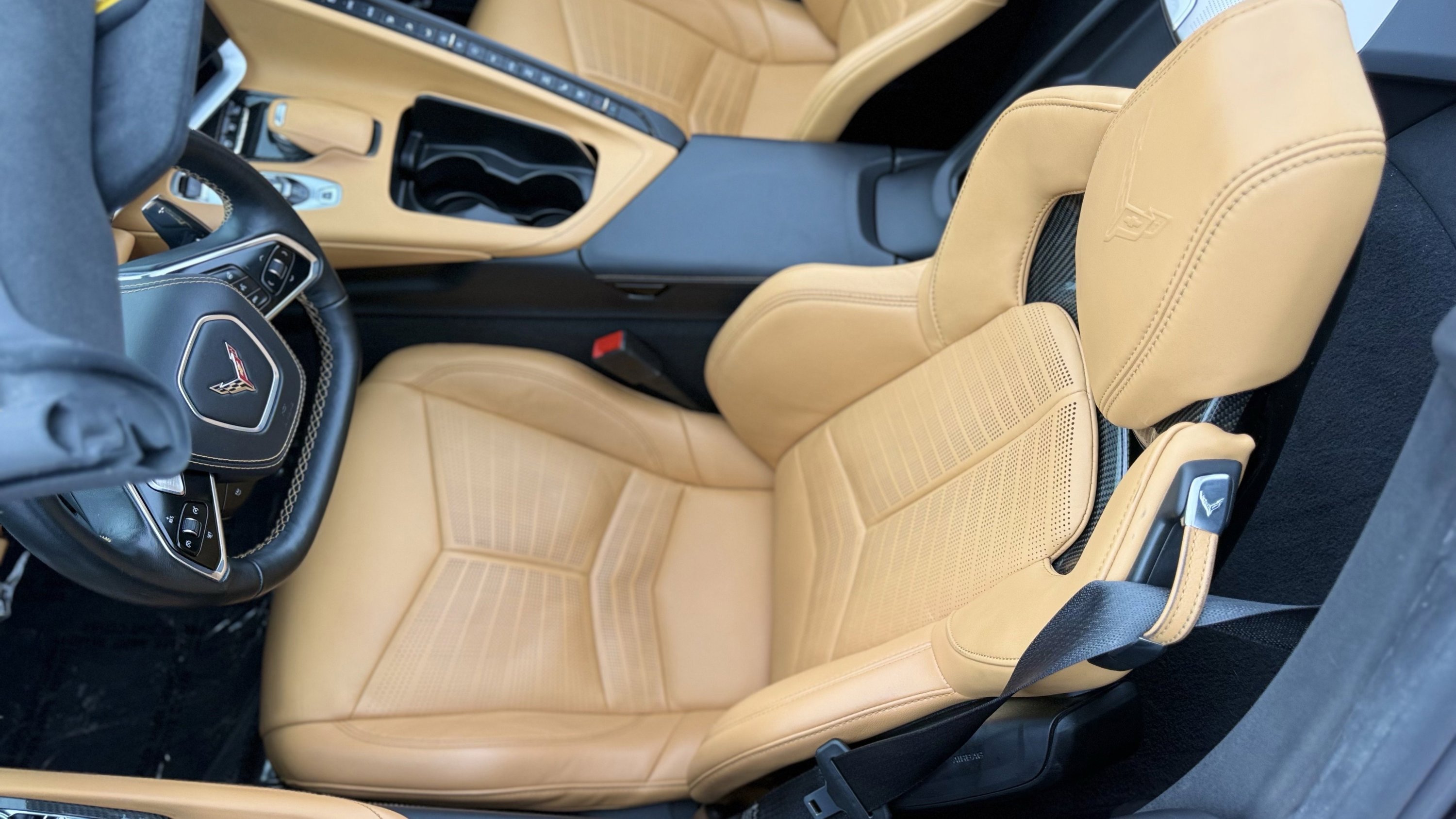 Used 2021 Chevrolet Corvette Stingray Premium Conv w/ Z51 Performance Package RWD image 32