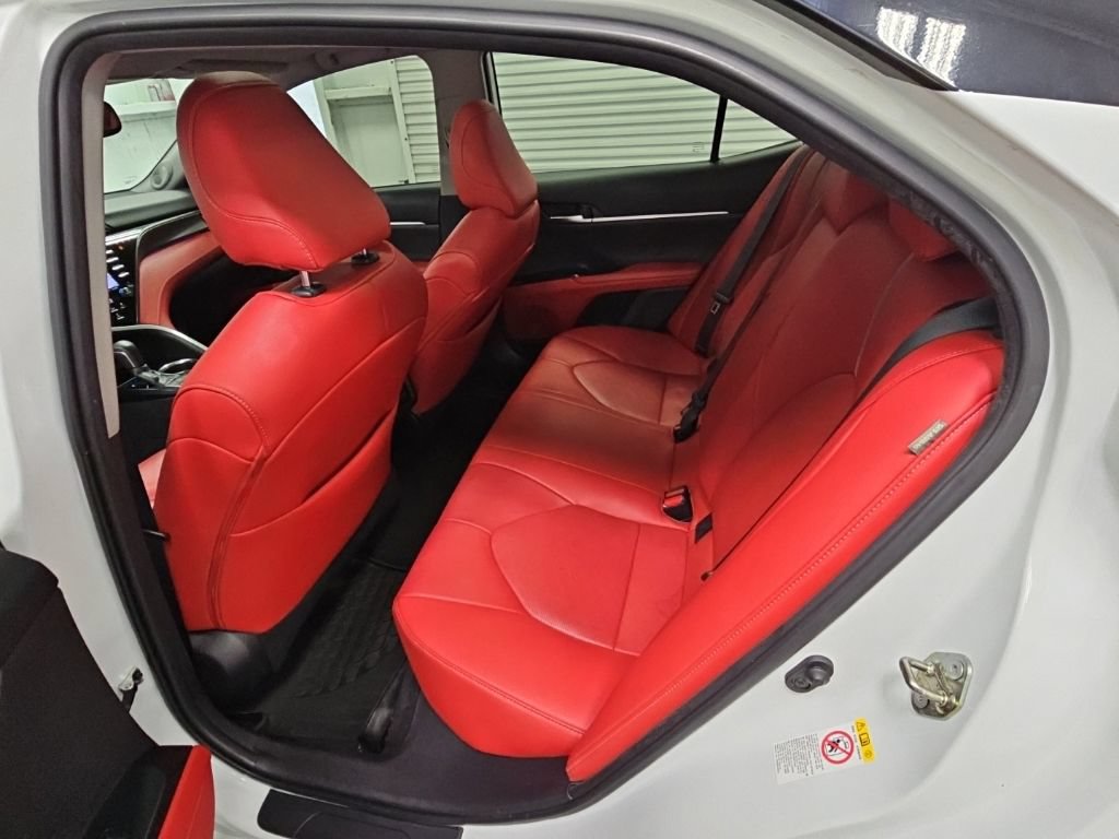 Used 2019 Toyota Camry XSE w/ Navigation Package FWD image 33