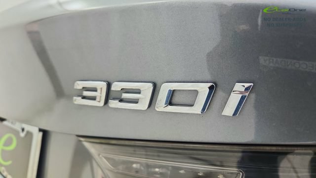 Used 2023 BMW 330i Sedan w/ Driving Assistance Package RWD image 18