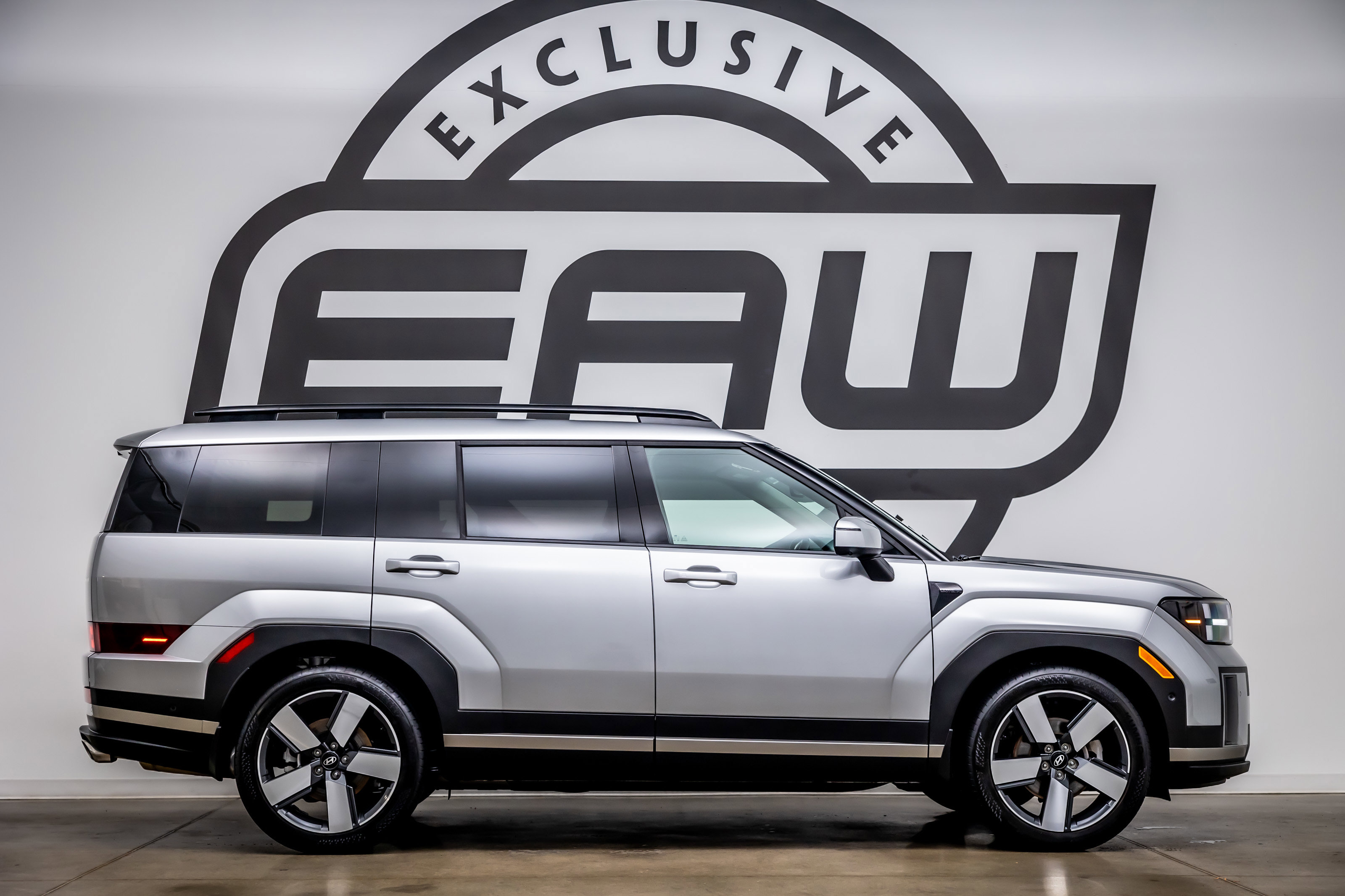 Used 2024 Hyundai Santa Fe Limited image 8