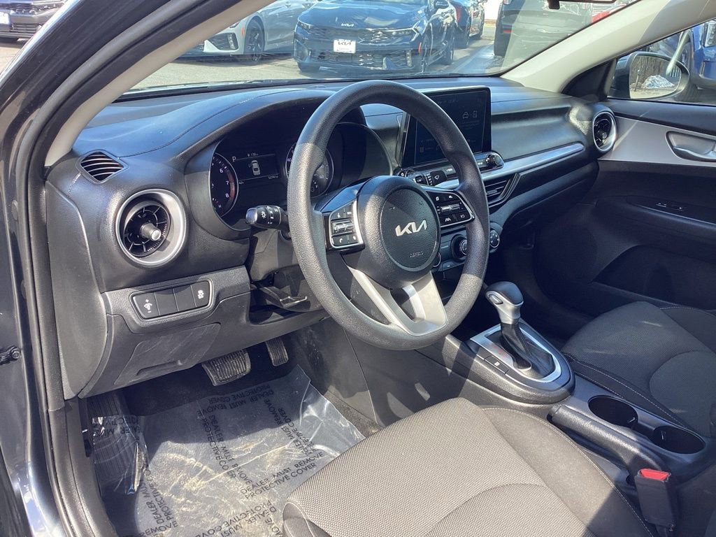 Used 2023 Kia Forte LXS image 11