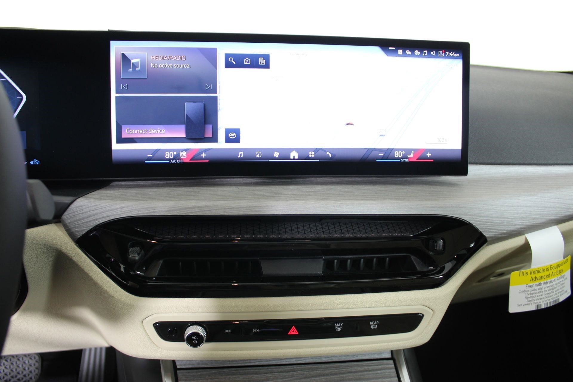 New 2026 BMW 330i Sedan w/ Premium Package RWD image 27