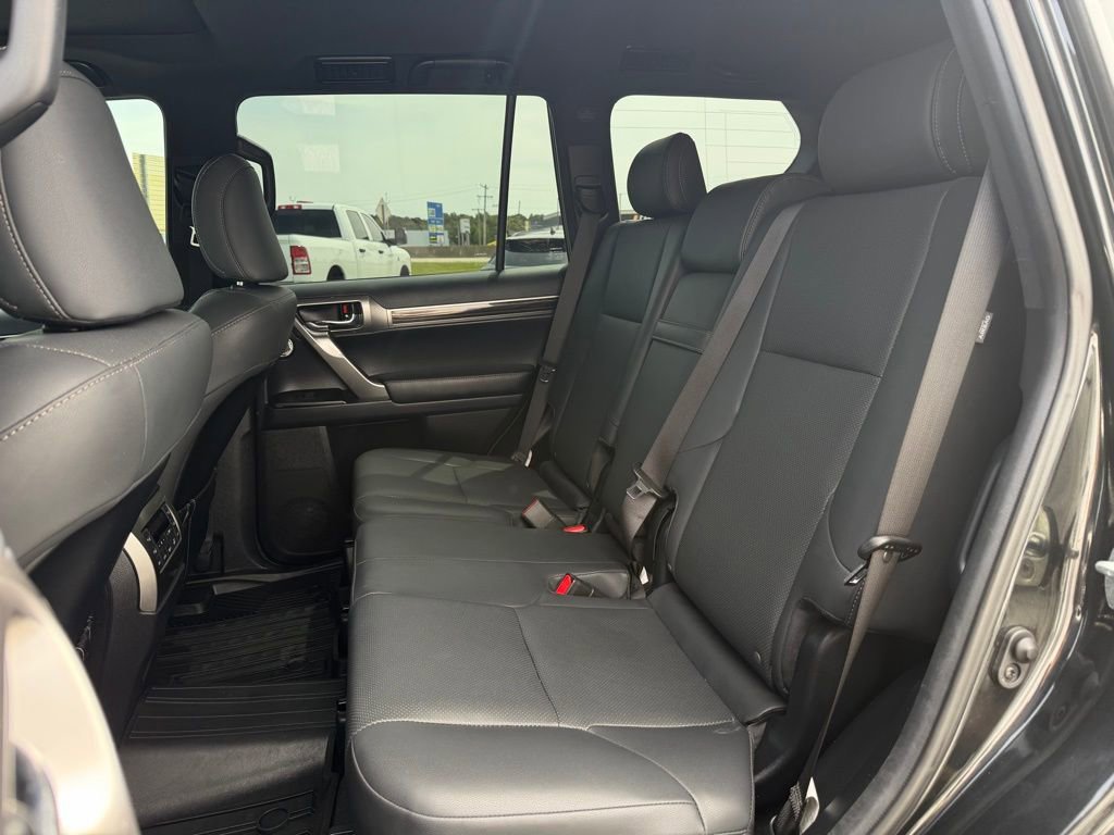 Used 2023 Lexus GX 460 Premium w/ Premium Plus Package AWD/4WD image 30