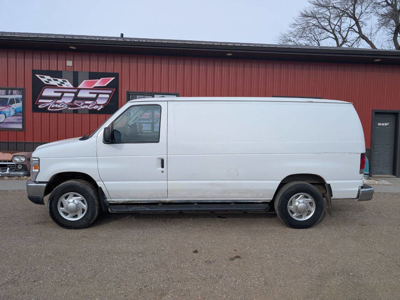 Used 2010 Ford E-250 and Econoline 250 RWD image 1