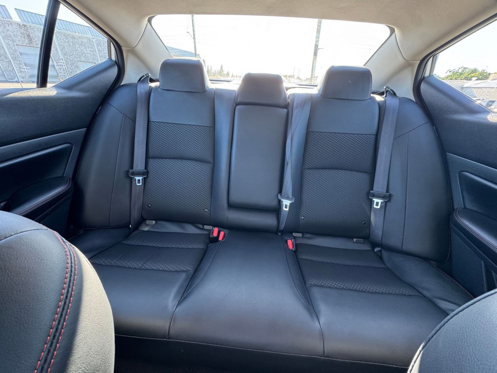 Used 2025 Nissan Altima 2.5 SR image 38