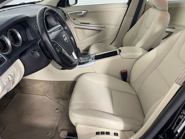 Used 2012 Volvo S60 T5 w/ Climate Pkg FWD image 2