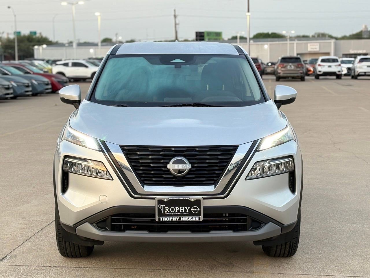 Certified 2023 Nissan Rogue SV image 4