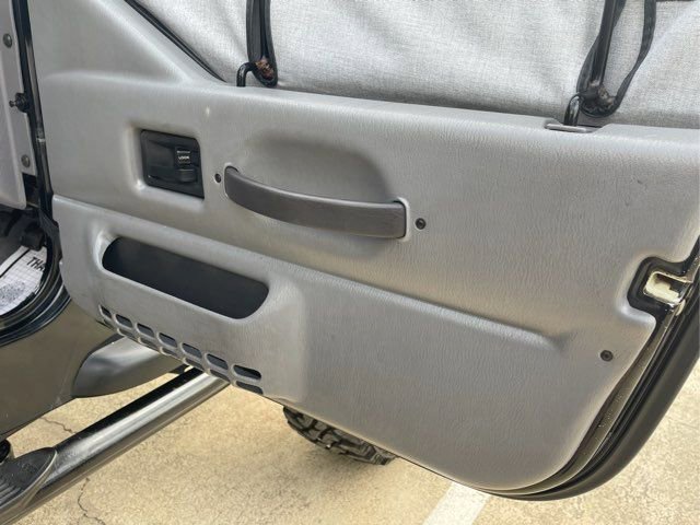 Used 1998 Jeep Wrangler Sport image 26
