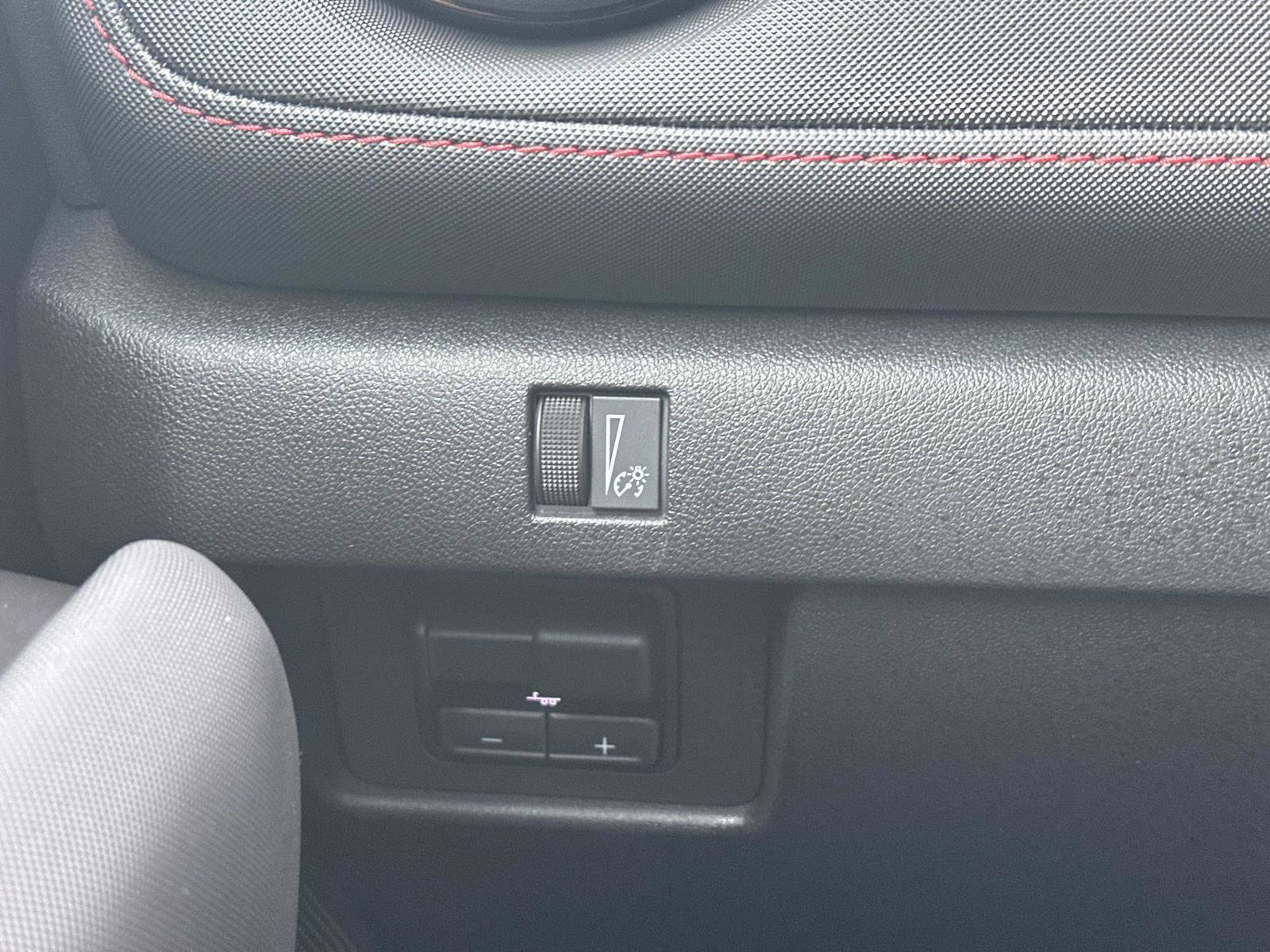 Certified 2023 Chevrolet Colorado Z71 w/ Z71 Convenience Package 2 image 24