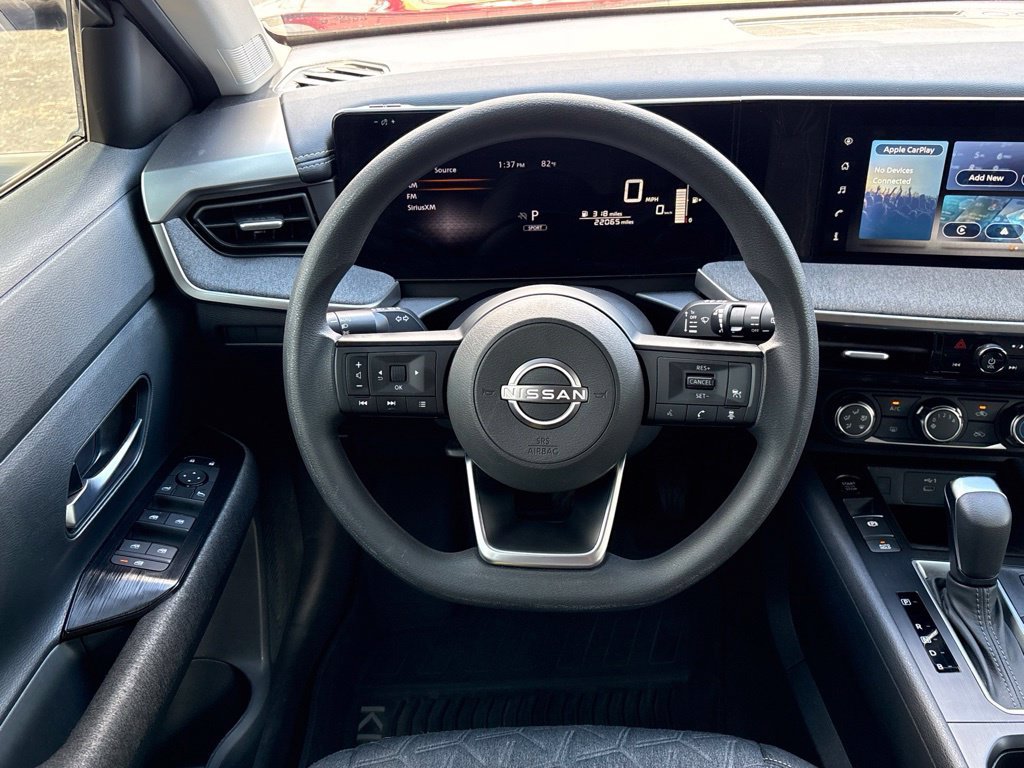 Used 2025 Nissan Kicks SV FWD image 33