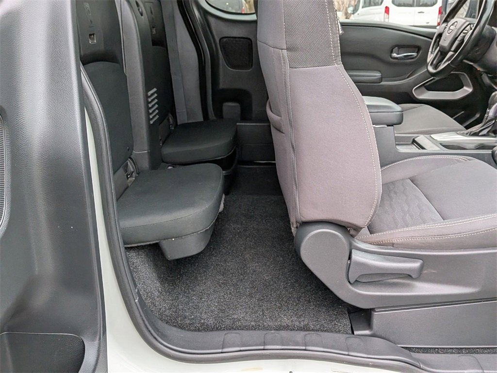 Used 2023 Nissan Frontier SV w/ SV Convenience Package image 19