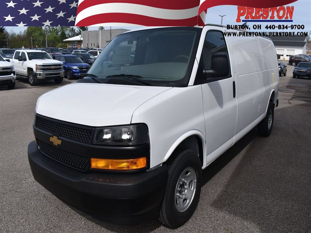 New 2026 Chevrolet Express 3500 Extended w/ Driver Convenience Package