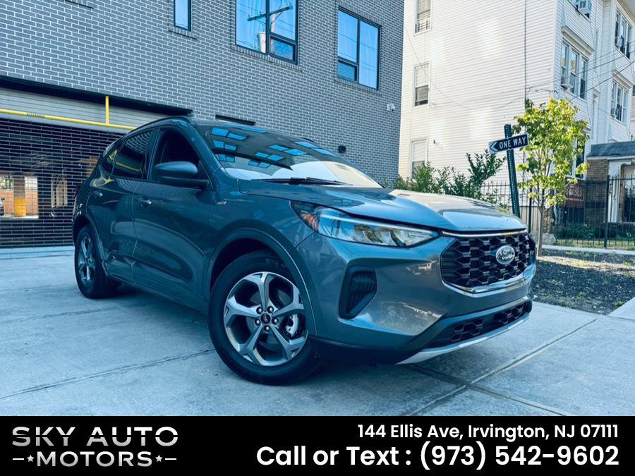 Used 2023 Ford Escape ST-Line FWD image 3