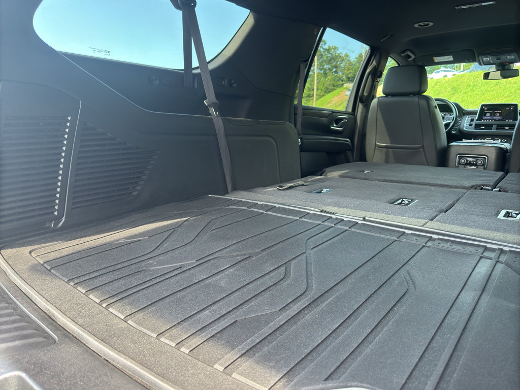 Used 2021 Chevrolet Suburban LT AWD/4WD image 18