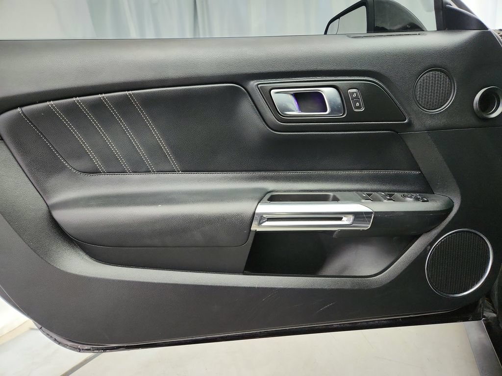 Used 2020 Ford Mustang Premium RWD image 20