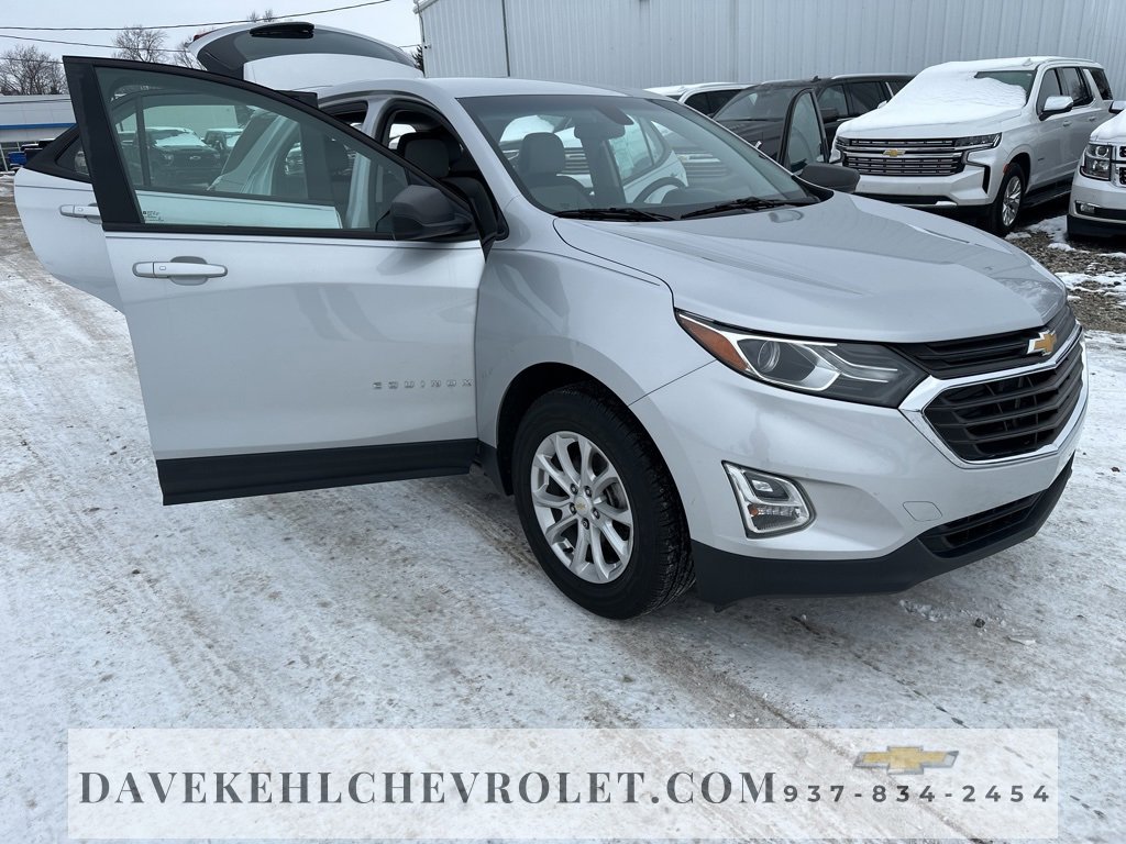 Used 2018 Chevrolet Equinox LS image 28