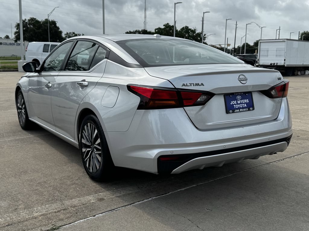 Used 2024 Nissan Altima 2.5 SV FWD image 7